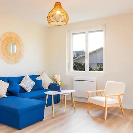 Apartment L'escapade Coloree - Gare - Futuroscope - Parking *