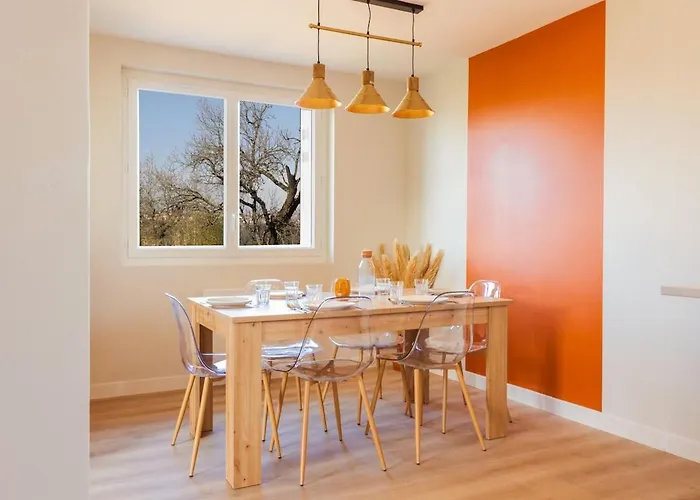 L'escapade Coloree - Gare - Futuroscope - Parking Apartment *